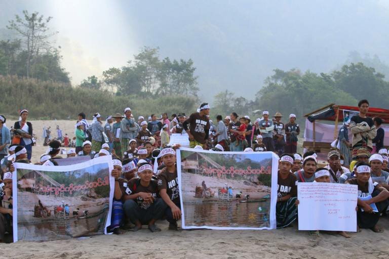 Local-People-Near-Hatgyi-Dam-Site-in-Karen-State-Protest-Against-Dam-Project-in-March-14-Event